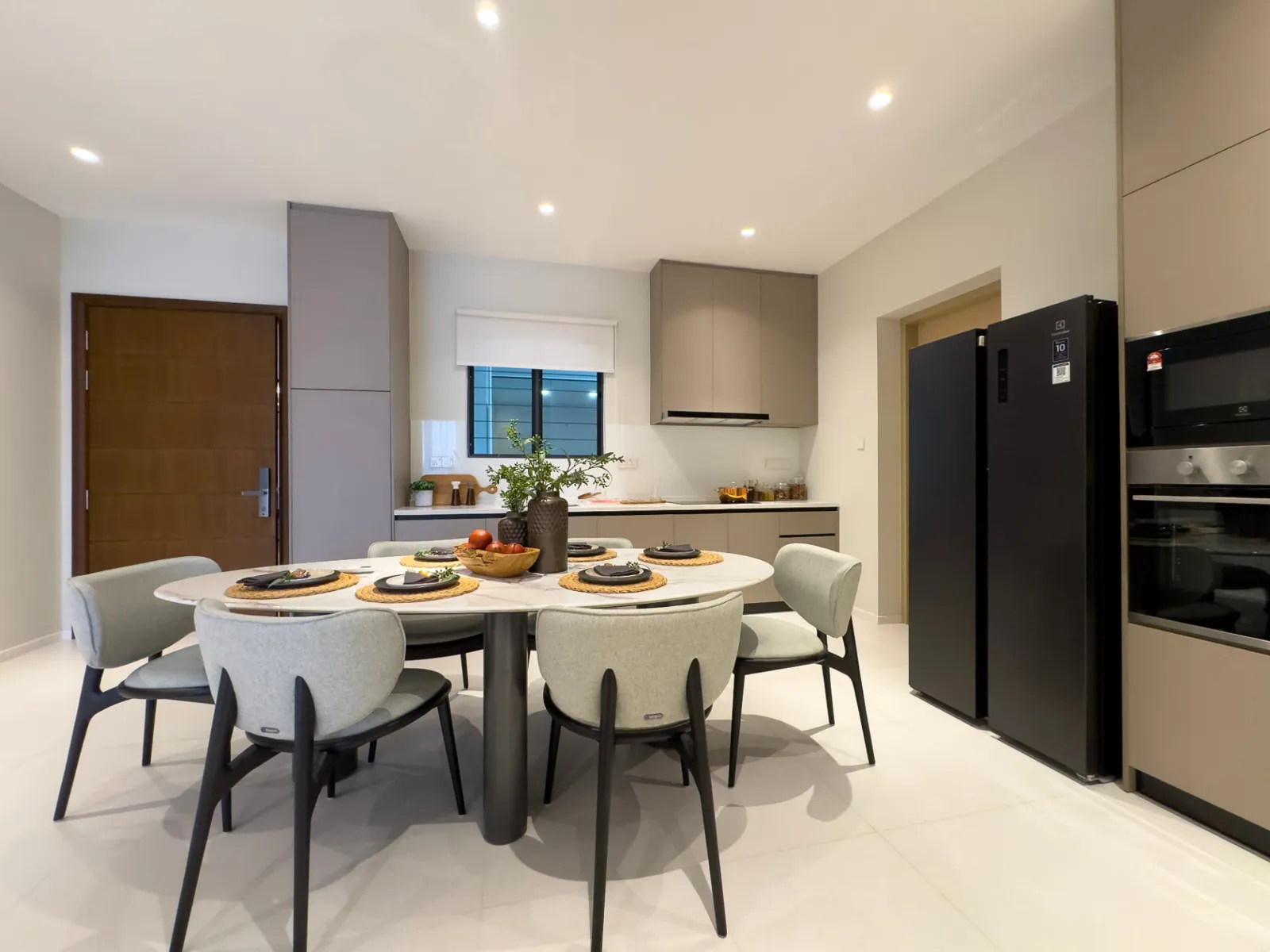 Dining area with kitchen